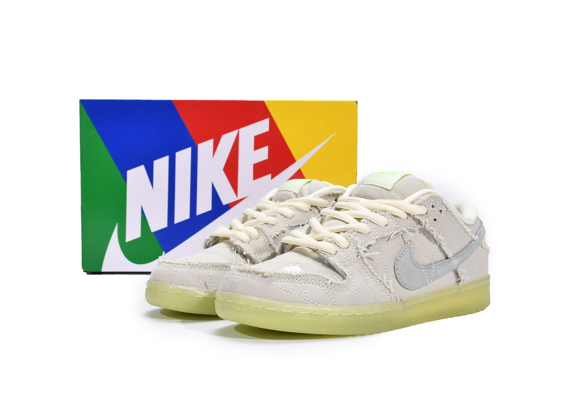 Nike SB Dunk Low Mummy Reps Sneaker DM0774-111