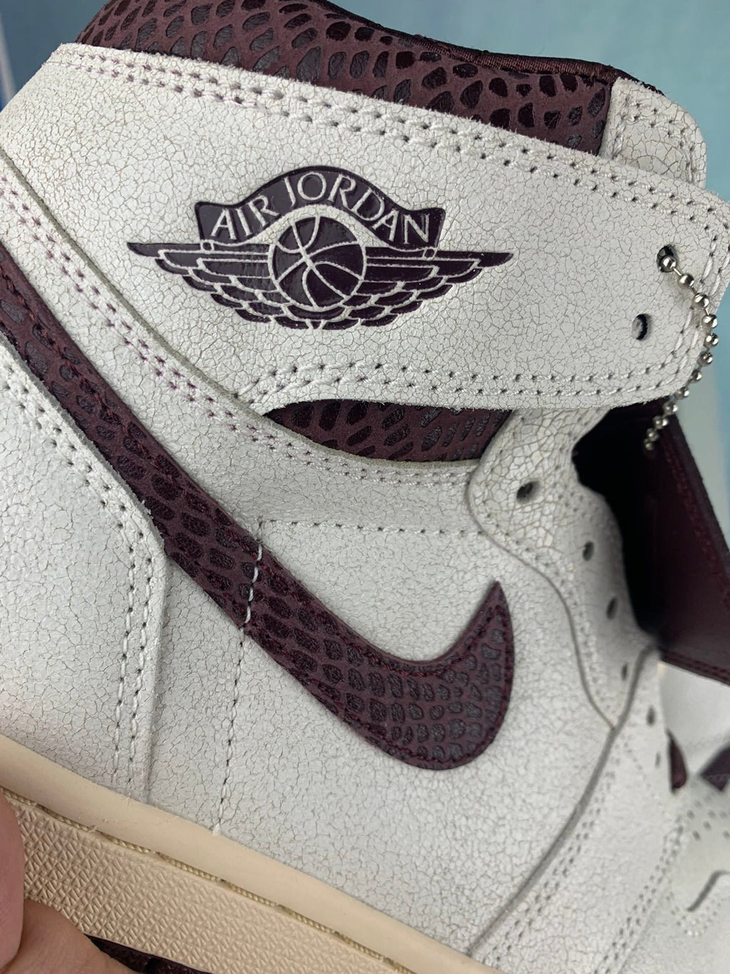 Air Jordan 1 High Cracked Snakeskin Unisex Sneakers DO7097-100
