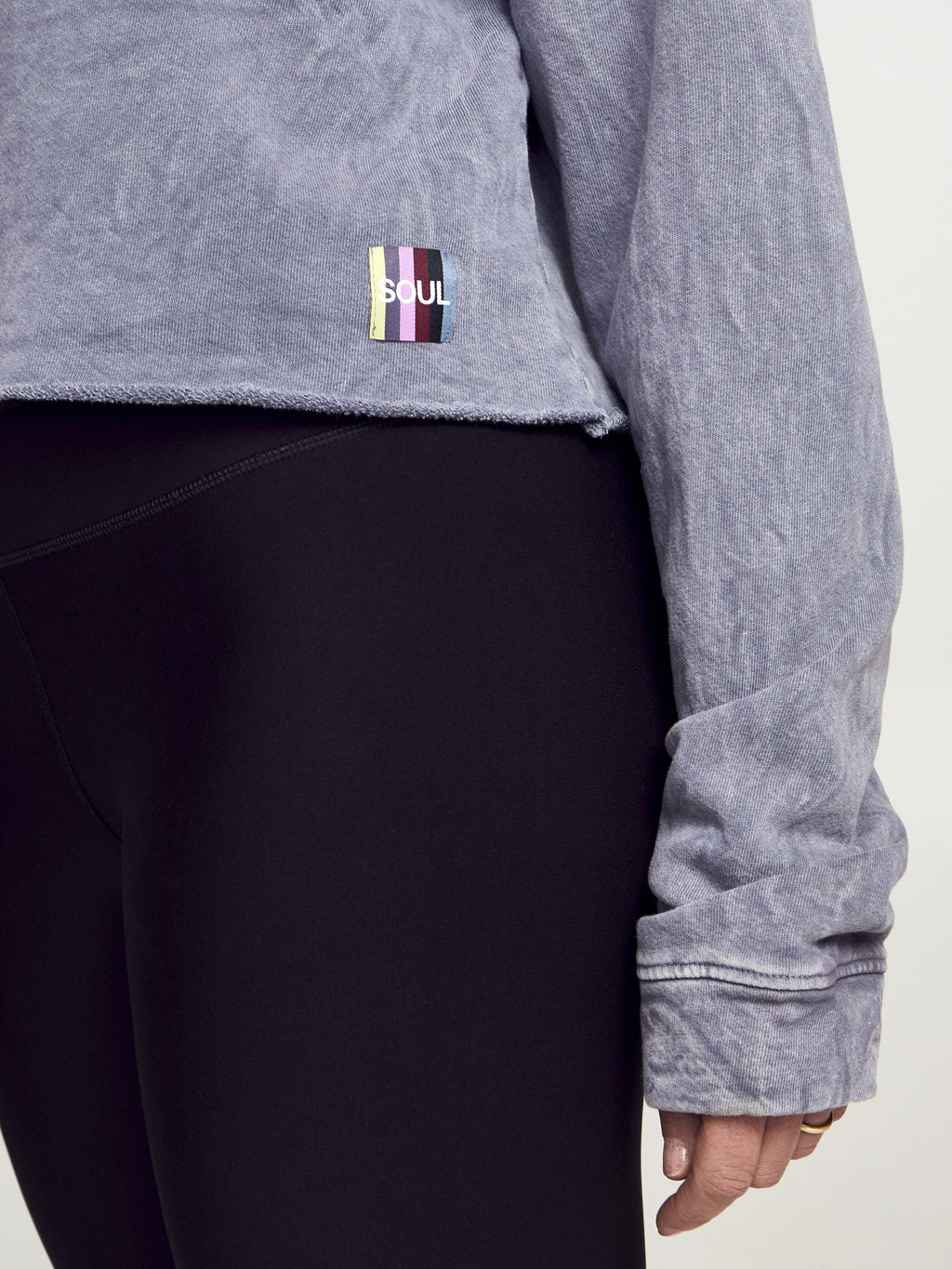 CASEY CROP SWEATSHIRT