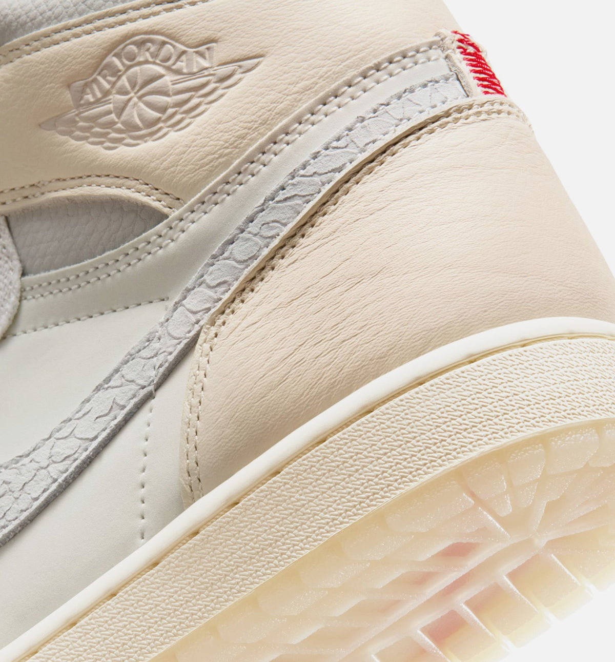 Air Jordan 1 Retro High OG 'Sail' - Men's Lifestyle Sneaker (Sail/University Red/Pale Ivory/Coconut Milk/Phantom)