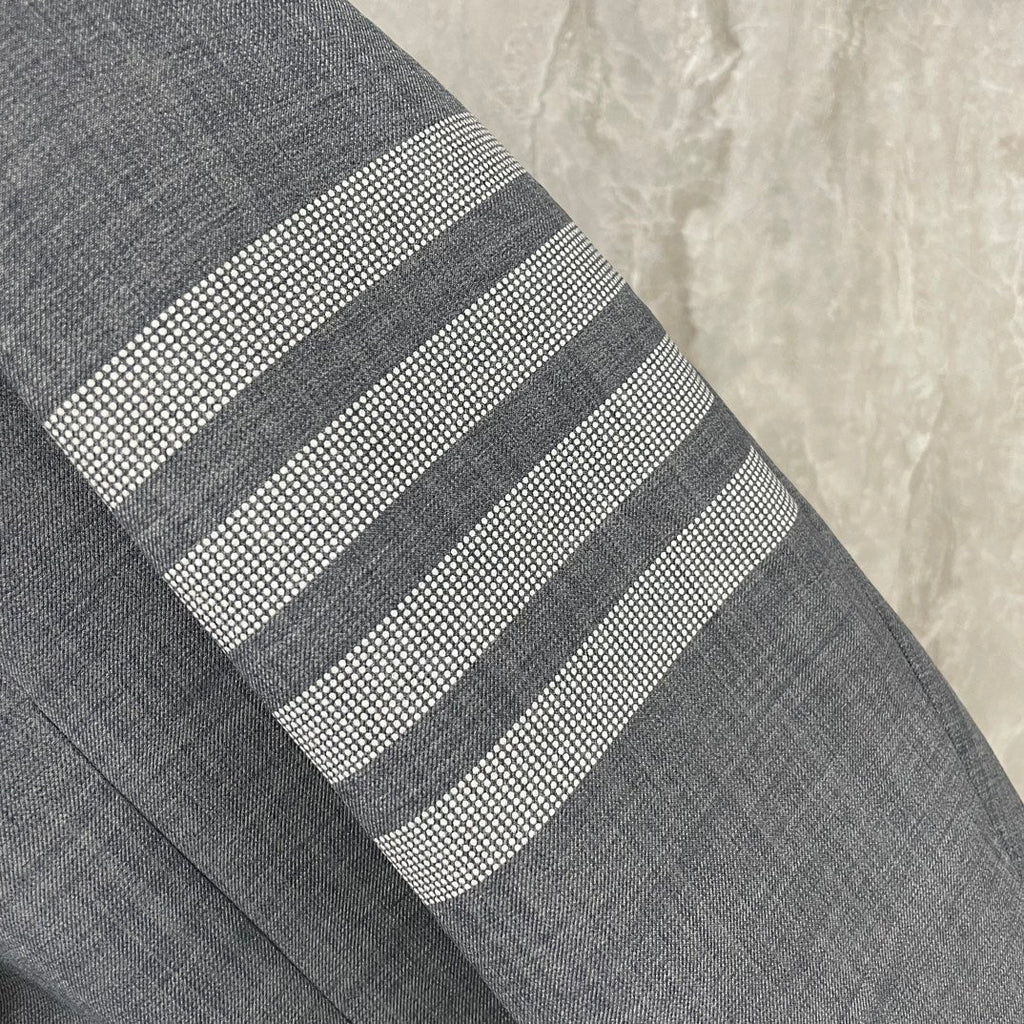 Men's 4 - Bar Suit Jacket with Signature Grosgrain Detail | Thom Browne