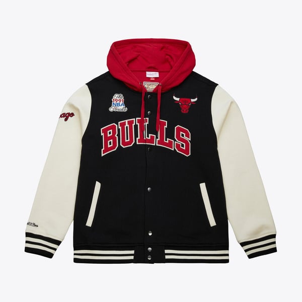 M&N NBA Vi M&N NBA Vintage Logo Chicago Bulls Courtside Fleece Button Front Hoodie  * Full titlentage Logo Chicago Bulls Courtside Fleece Button Front Hoodie