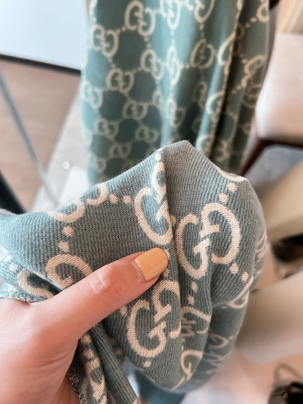 Gucci Patterned Logo Scarf