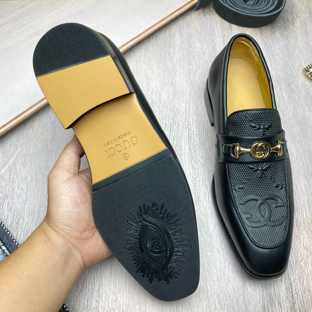 Gucci Black Gold-Tone Hardware Loafers