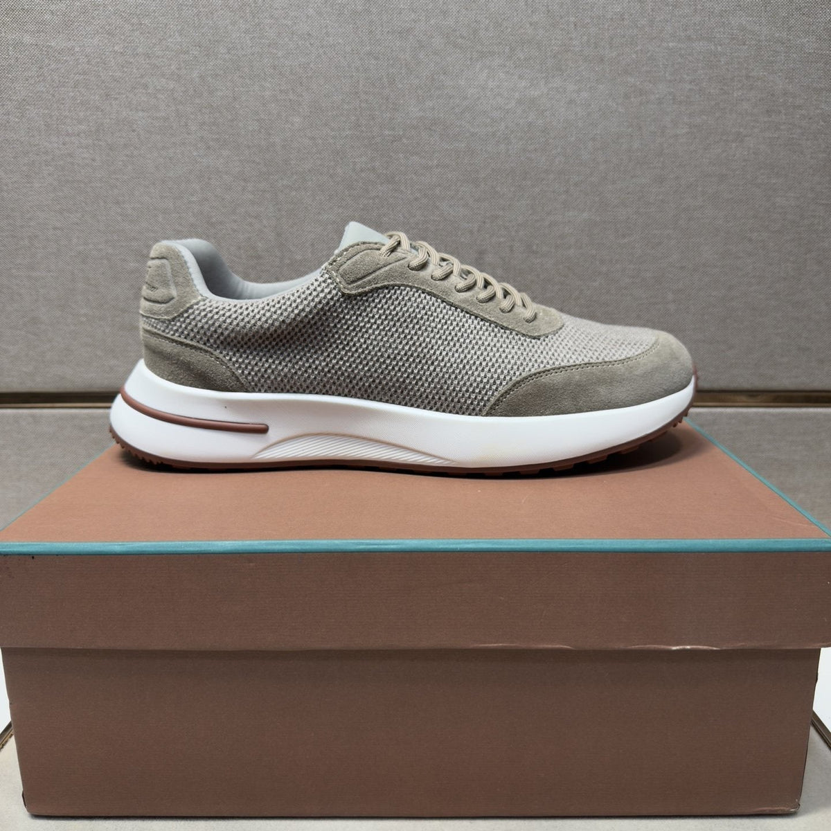 Men's Textured Mesh Casual Sneakers